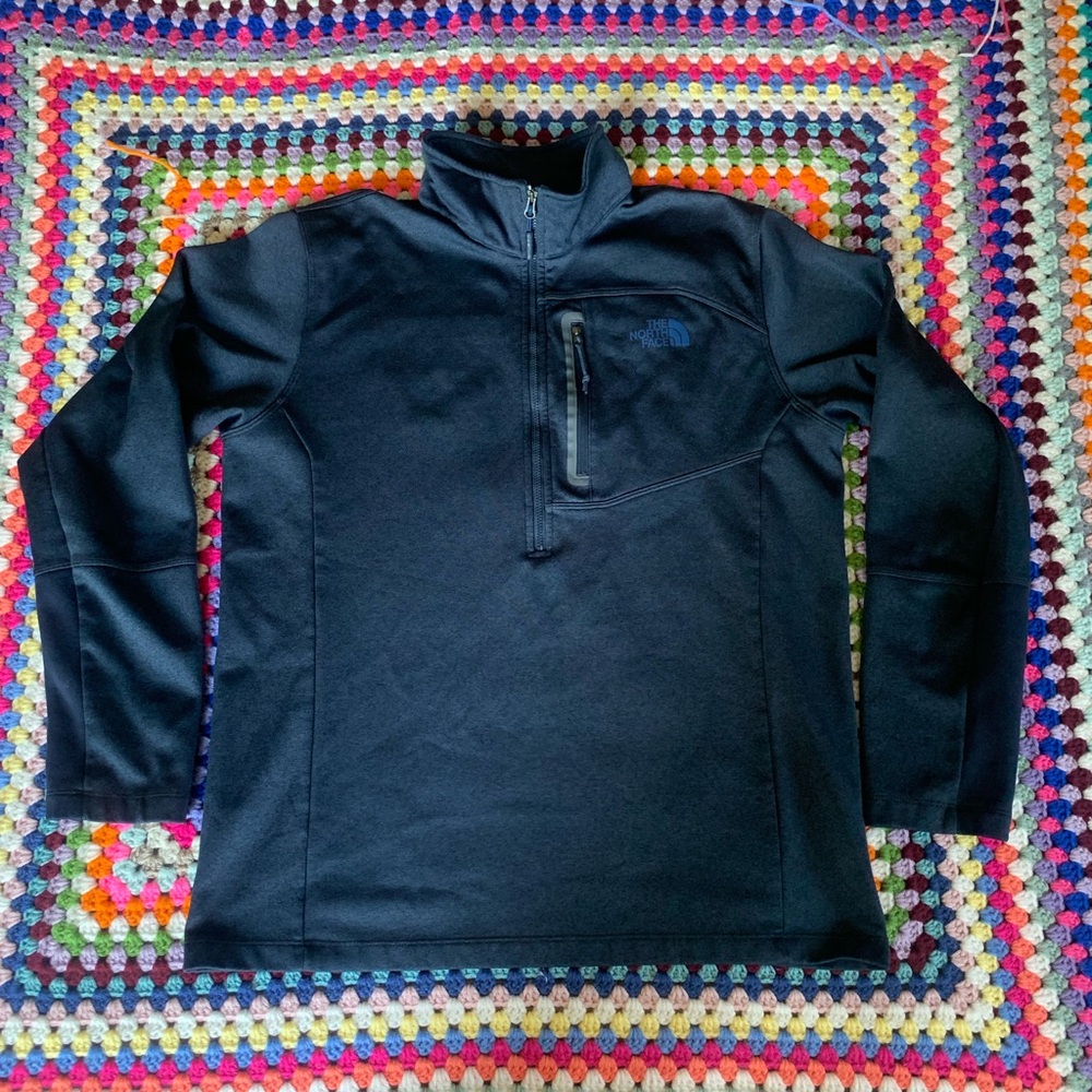 Men’s The North Face Navy Quarter-Zip Pullover size Large